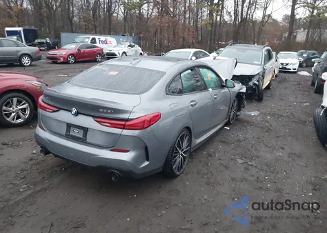 2022 BMW 228 Gran Coupe I xDrive z USA, uszkodzony, nr VIN WBA73AK06N7K53909